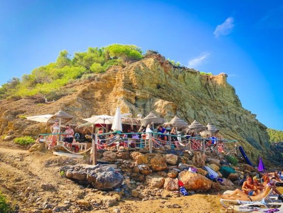 aguas blancas ibiza strand