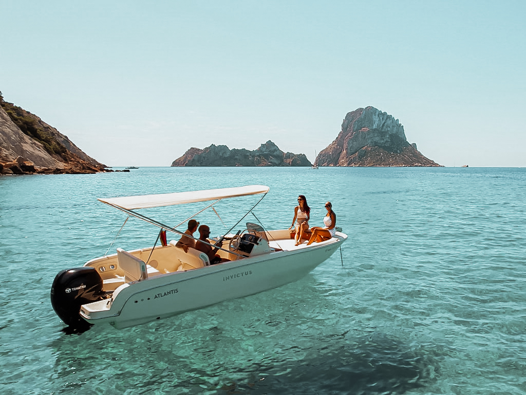 Es Vedra discovery boat tour